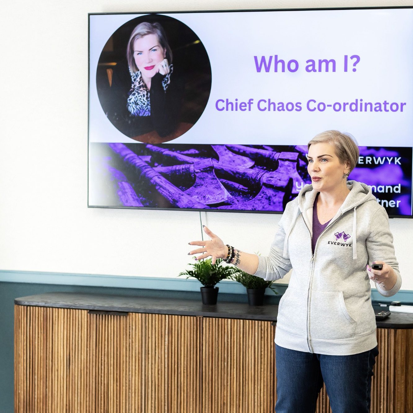 The Hands-on Business Coach Kirsty doing a Guest Talk